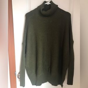 Olive xl sweater.